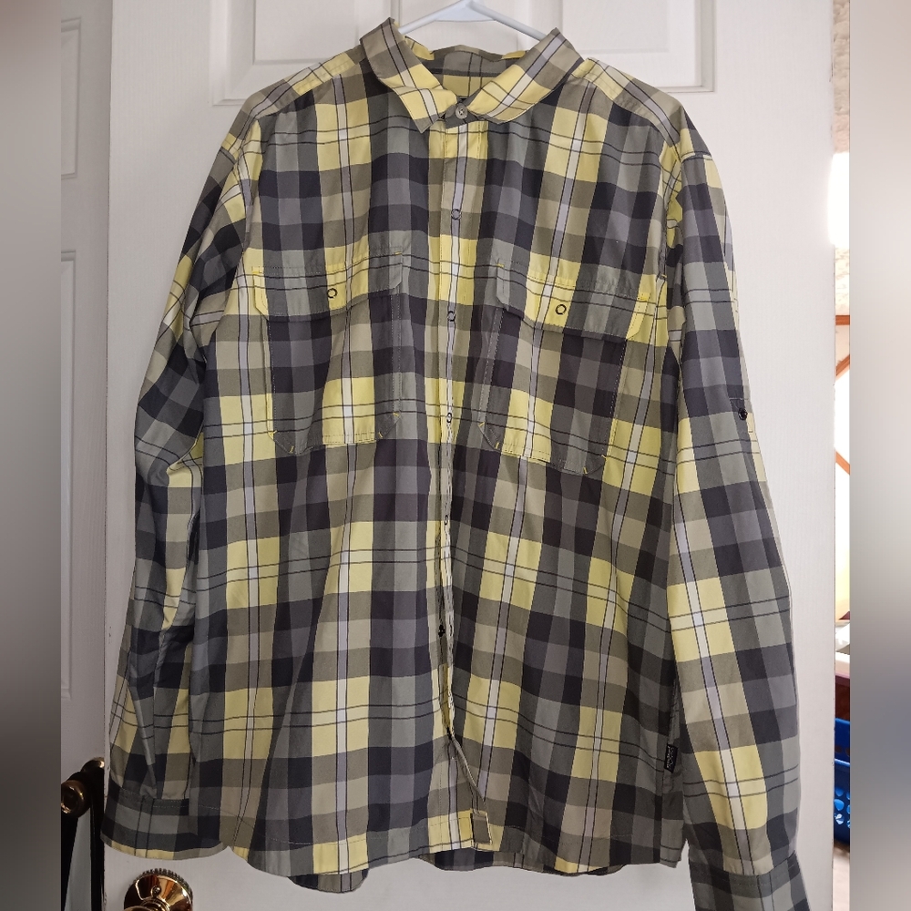 Patagonia Shirt Mens Size Large Gray Yellow Plaid Long Sleeve Snap Button
